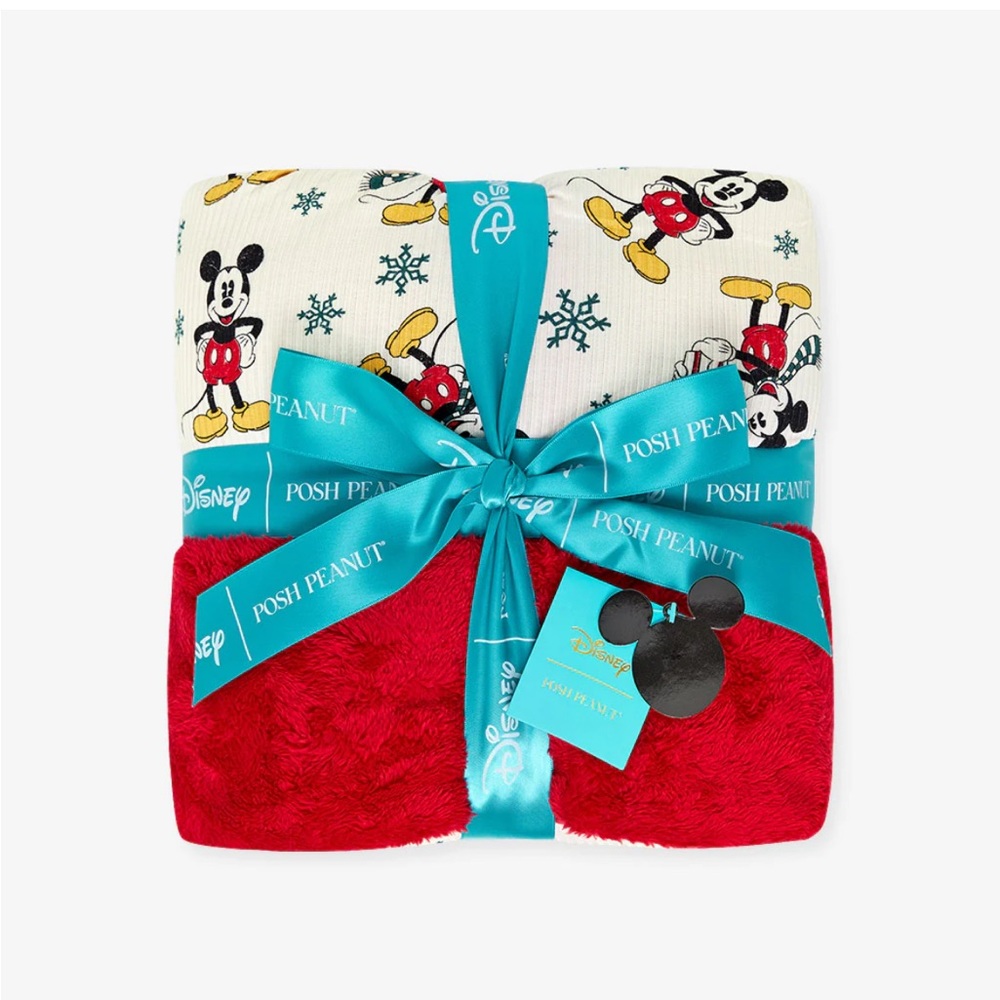 POSH PEANUT NIB Disney Mickey Mouse Holiday Plush Patoo